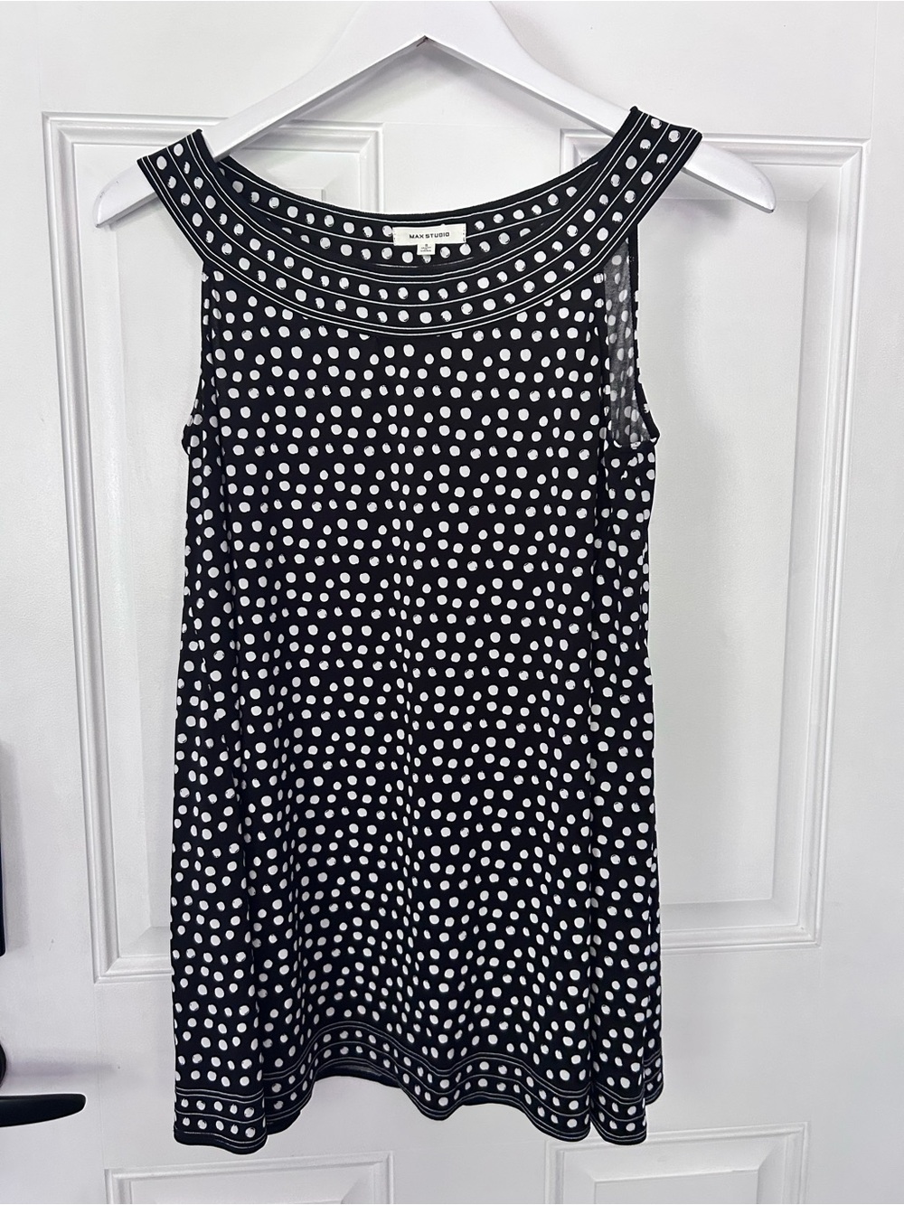 Max Studio Black and White Polka Dot Scoop Neck Tank